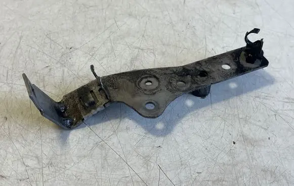 Mercedes-Benz GLB X247 Other engine bay part A6542003400