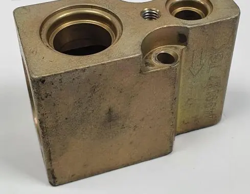 Audi TT Mk1 Air conditioning (A/C) expansion valve 1J1820103A