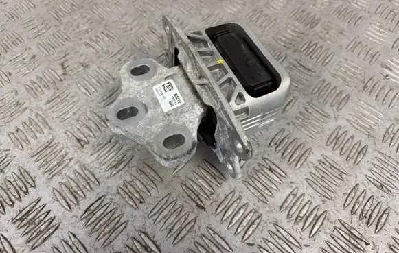 Mini One - Cooper F56 F55 Gearbox mount 6853453