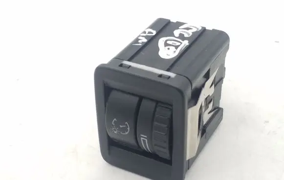 Volkswagen PASSAT CC Seat control switch 3C0941334A