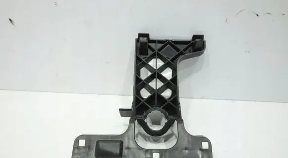 Seat Alhambra (Mk2) Front bumper mounting bracket 7N5807723
