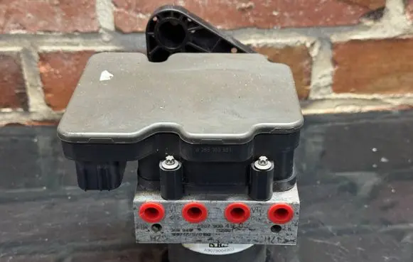 Mercedes-Benz Sprinter W907 W910 ABS Pump A9079004903 A20790049903