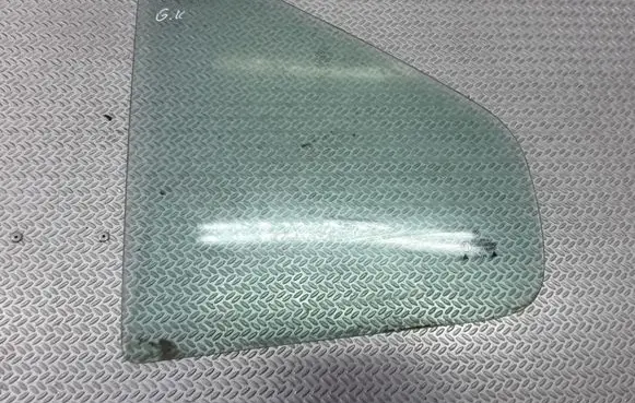 Rear vent window glass