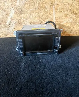 Volkswagen PASSAT CC Radio/CD/DVD/GPS head unit 3C8035195
