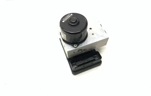 Jaguar XJ X350 ABS Pump 4W932C219BC