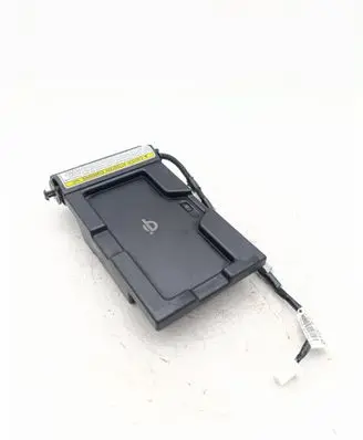 Toyota Highlander XU70 Wireless charging module 835564842