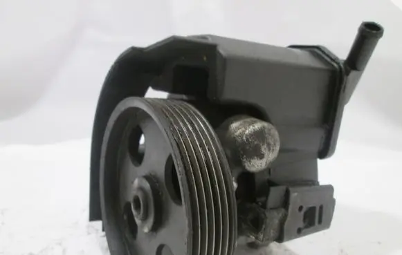 Peugeot 206 Power steering pump 9634816080 26077655 26069779