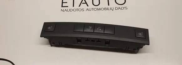 Mercedes-Benz E AMG W212 Seat heating switch A2128202610