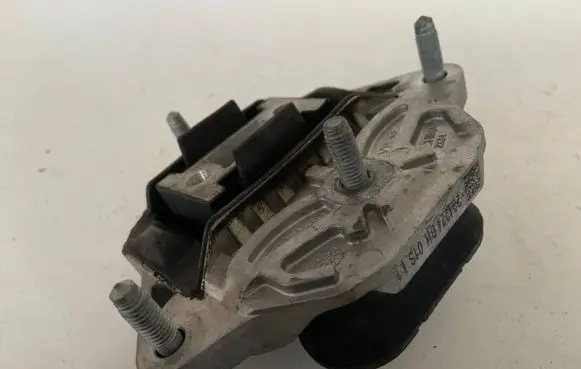 Audi A4 S4 B9 Gearbox mount 8W0399156