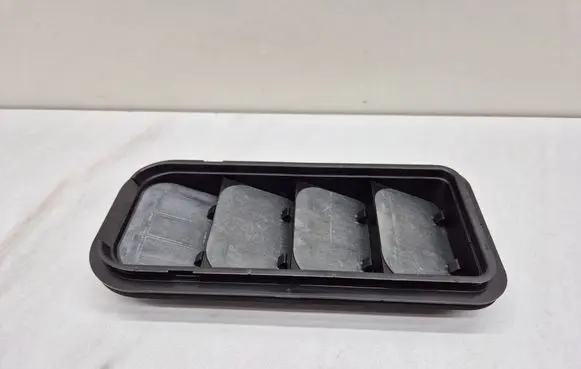 Volkswagen ID.3 Quarter panel pressure vent 7N0819465E