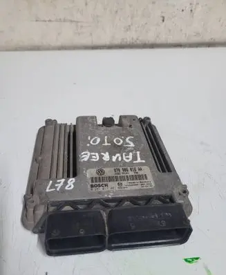 Volkswagen Touareg I Engine control unit/module 070906016AA 1039S03500