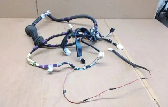 Lexus RX 330 - 350 - 400H Front door wiring loom 8215248220