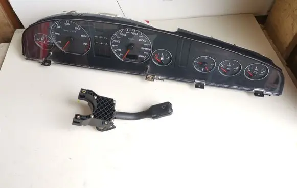 Audi A6 S6 C4 4A Speedometer (instrument cluster) 4A1919033HC