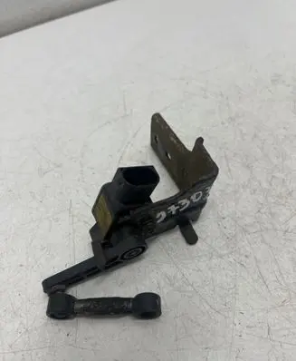 Hyundai Santa Fe Headlight/headlamp level sensor 