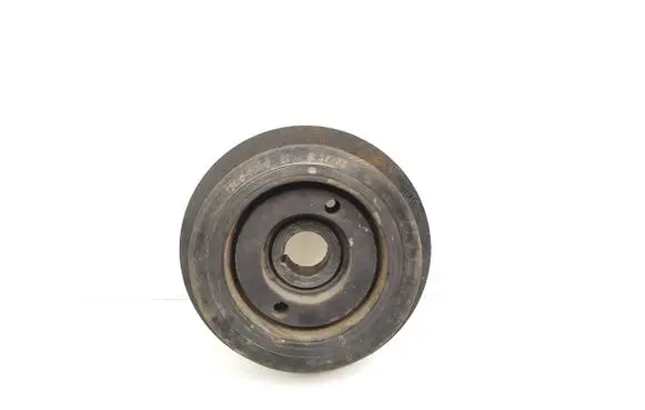 Toyota Avensis T250 Crankshaft pulley 134700G010