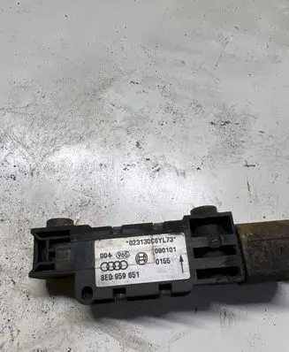 Audi A4 S4 B6 8E 8H Airbag deployment crash/impact sensor 8E0959651