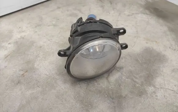 Toyota Verso-S Front fog light 1N0271514