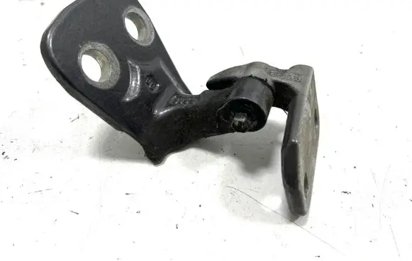 Land Rover Range Rover Sport L320 Rear door upper hinge BDB780052