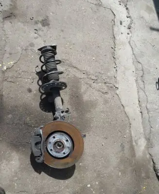 Peugeot 208 Front wheel hub spindle knuckle
