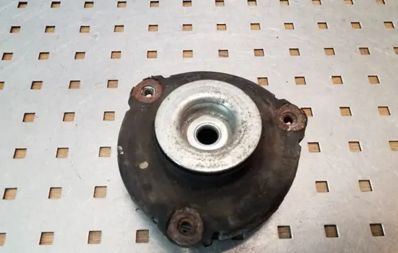 Seat Cordoba (6L) Front upper strut mount 6N0412331E