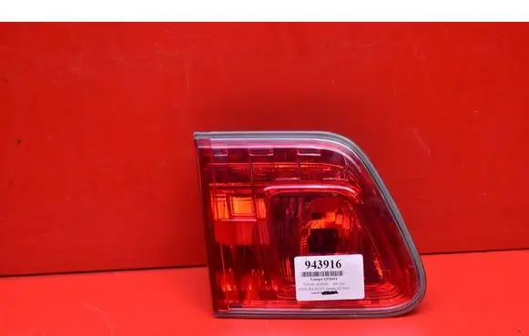 Toyota Avensis T270 Rear/tail lights 05-21