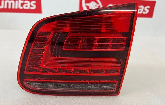 Volkswagen Tiguan Tailgate rear/tail lights 5N0945308A 2SA01171604 80000980