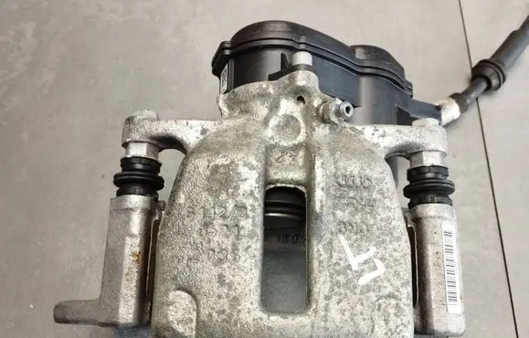 Audi A5 Sportback 8TA Rear brake caliper 32347485 0000
