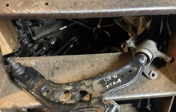 BMW 2 F45 Front lower control arm/wishbone DXZC