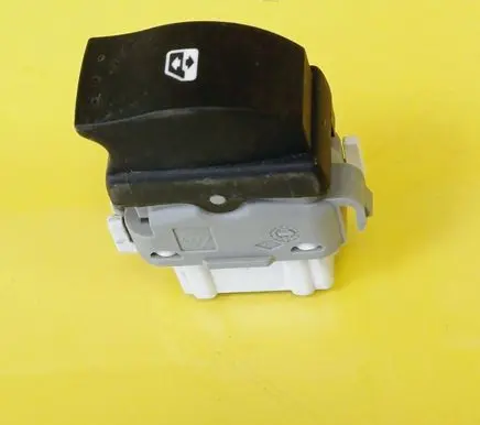Renault Espace IV Electric window control switch 28082