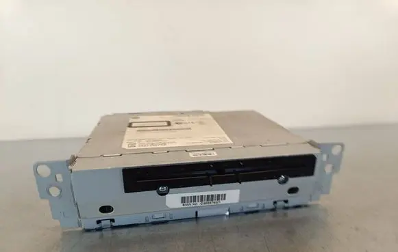 BMW X3 F25 Radio/CD/DVD/GPS head unit 9323793 KGGF6512