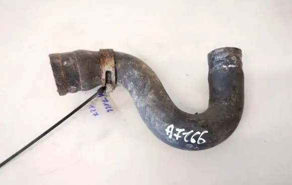 Ford Mondeo MK I Engine coolant pipe/hose