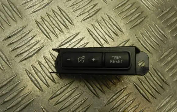 Nissan Leaf II (ZE1) Cruise control switch 80510C T7913