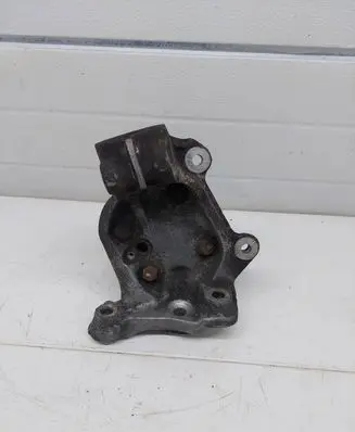 BMW 1 E81 E87 Front wheel hub spindle knuckle 6764444 72201210 AC421