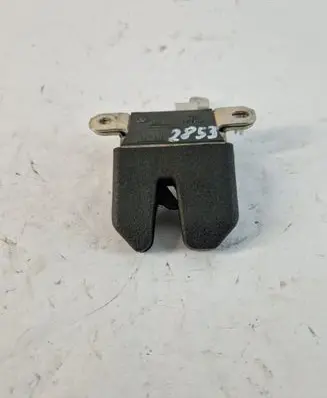 Tailgate/trunk/boot lock/catch/latch