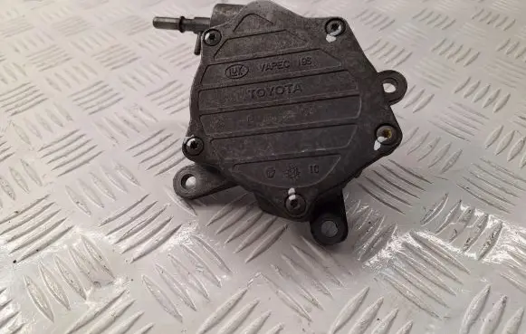 Toyota Avensis T250 Vacuum pump 293000R010