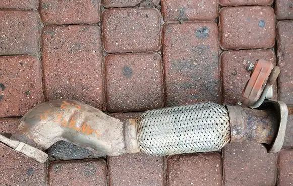 Hyundai Santa Fe Exhaust flexible connection 