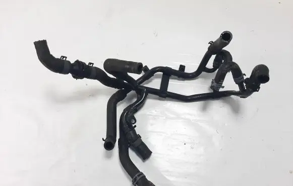 Audi A4 S4 B9 8W Engine coolant pipe/hose 04L121058F 04L122157BS