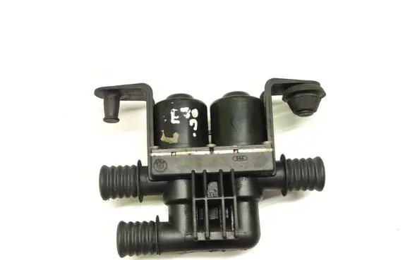 BMW X5 E70 Coolant heater control valve 6910544 64116910544