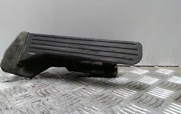 Volkswagen PASSAT B6 Accelerator throttle pedal 1K2721503M