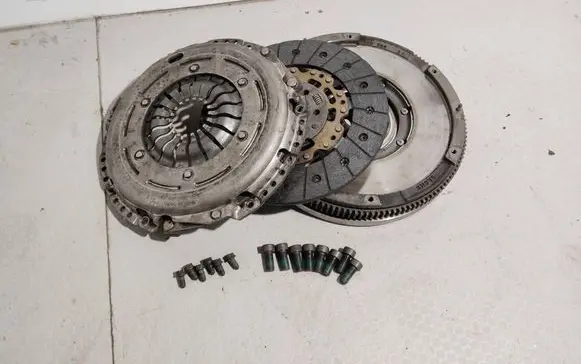 Volkswagen Transporter - Caravelle T5 Clutch set kit 2294001750 3082001739 1878005015