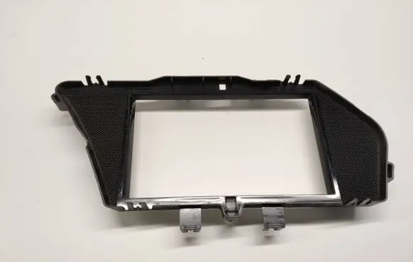 Mercedes-Benz GLK (X204) Radio/GPS head unit trim A2046801789 07151000