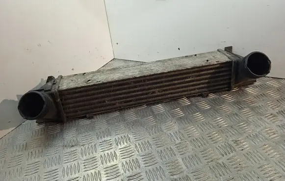BMW 3 E90 E91 Intercooler radiator 3093796