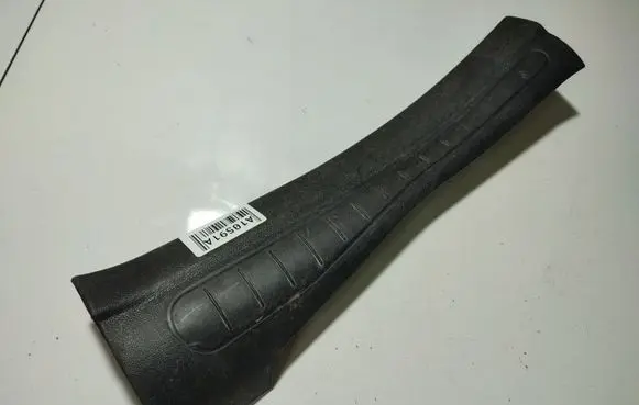 Opel Astra H Rear sill trim cover 735276788