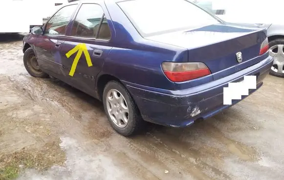 Peugeot 406 Rear door window glass AS2