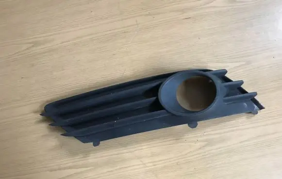 Opel Astra H Front bumper lower grill 13126026