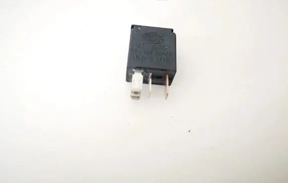Volvo V70 Other relay 9441161 4rd00781-00