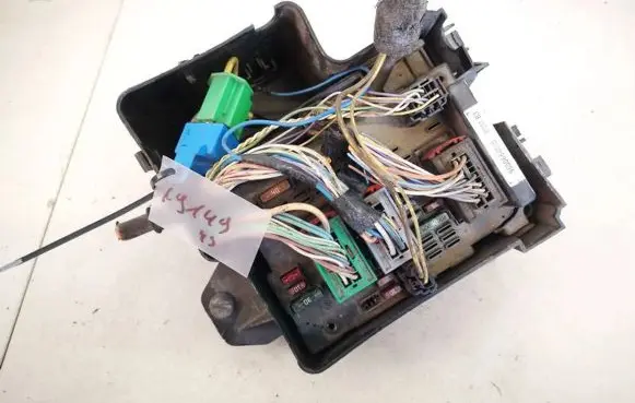 Peugeot 807 Fuse box set 9650664080