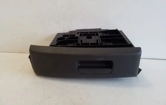 Glove box
