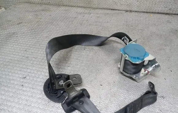 KIA Ceed Rear seatbelt 898101H500EQ