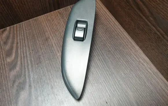 Toyota Yaris Electric window control switch 8481012080